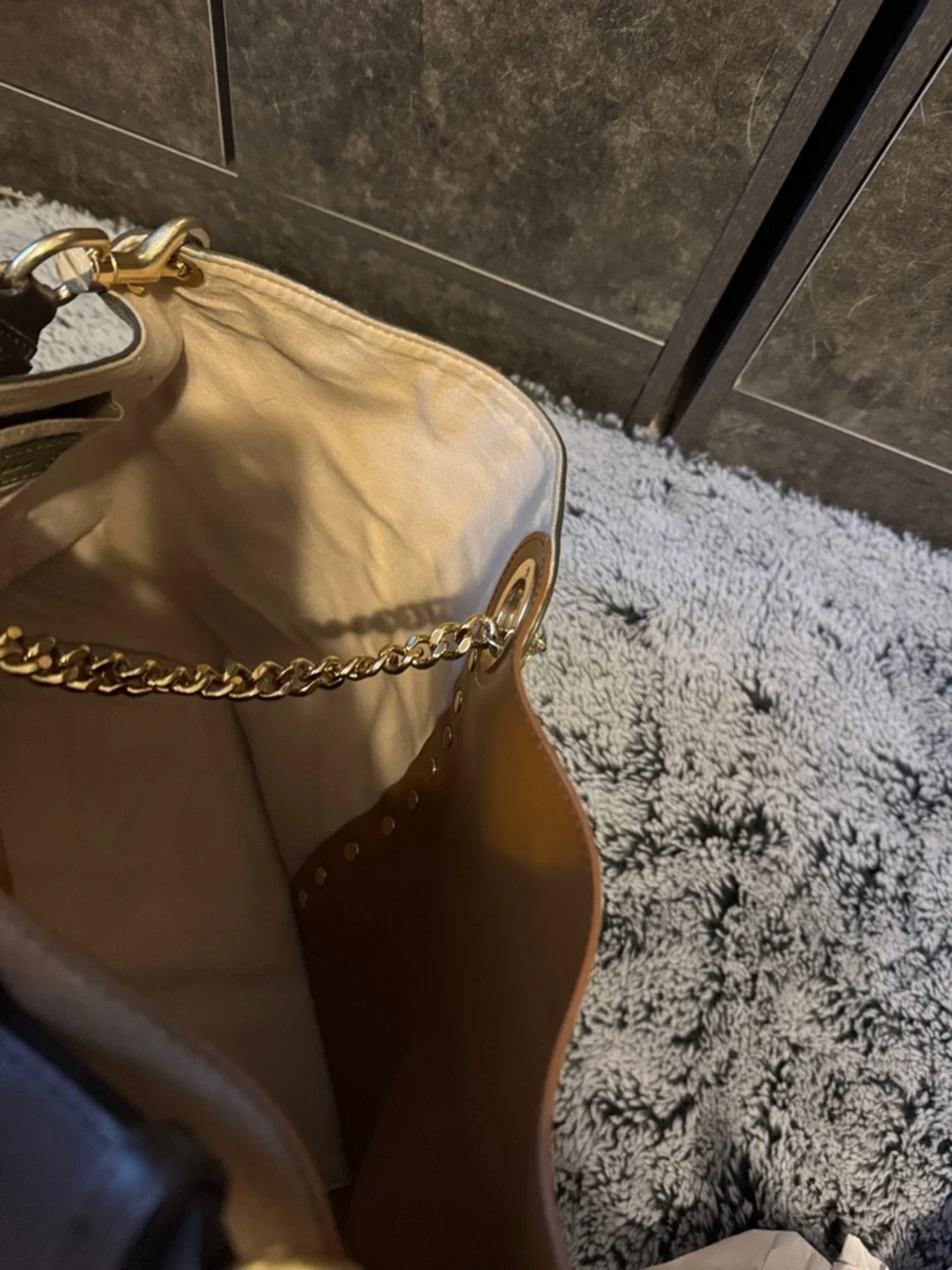 See By Chloe Two-Tone Olive & Tan Leather Shoulder Bag with Gold Hardware - Picture 11 of 14